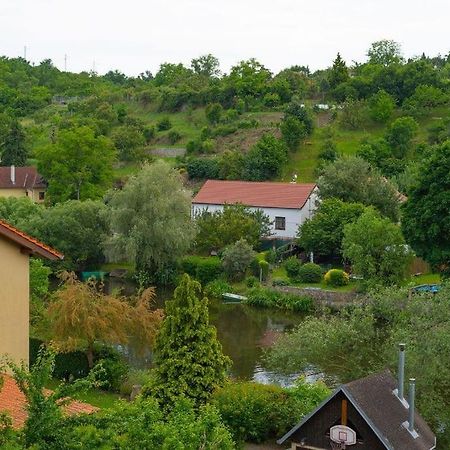 Appartement Ruhige Unterkunft Mit Einer Schoenen Aussicht à Znojmo Extérieur photo