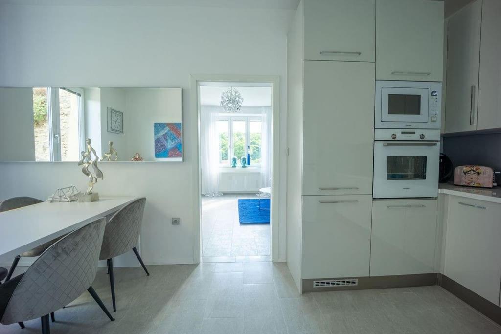 Appartement Ruhige Unterkunft Mit Einer Schoenen Aussicht à Znojmo Extérieur photo