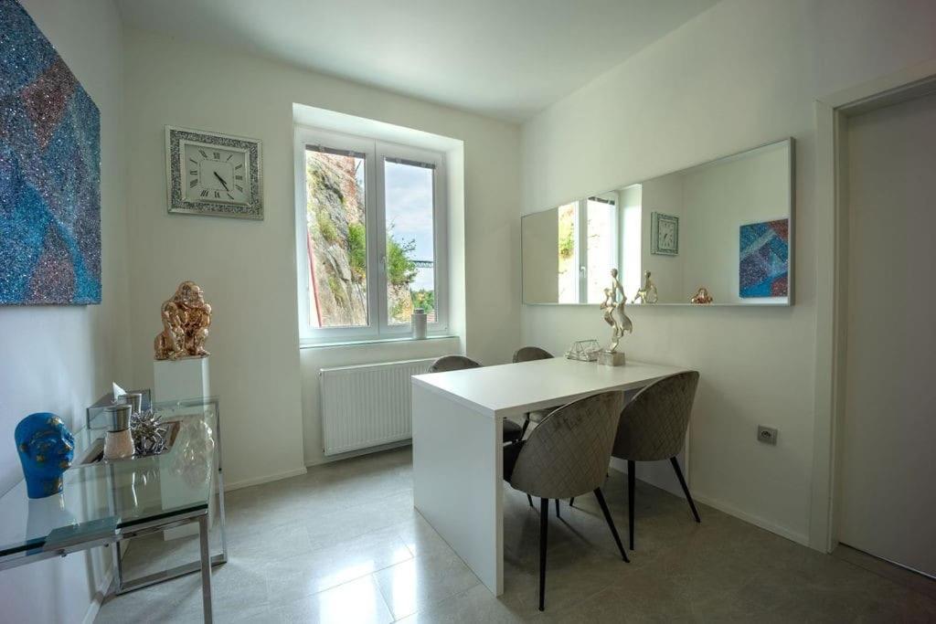 Appartement Ruhige Unterkunft Mit Einer Schoenen Aussicht à Znojmo Extérieur photo